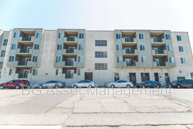Primary Photo - 1459 MacArthur Blvd
