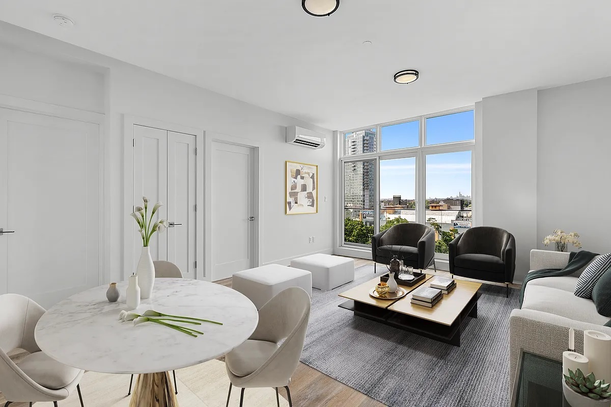 Foto principal - 1780 Sheepshead Bay Rd