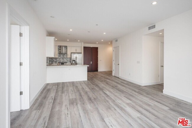 Foto del edificio - 1237 S Holt Ave