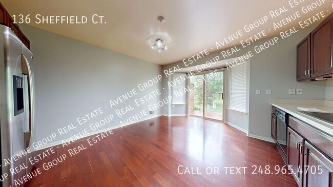 Foto del edificio - 136 Sheffield Ct