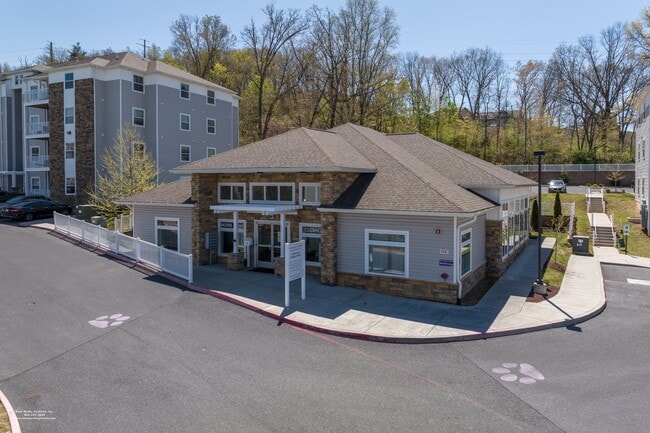 Photo - Campus View Apartments