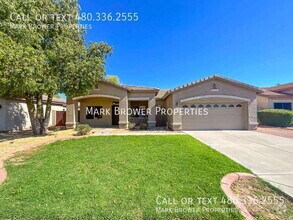 Building Photo - 21164 E Roundup Way