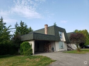 Building Photo - 2416 Xenia St