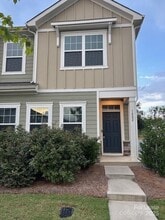 Building Photo - 1002 Sagecroft Ln