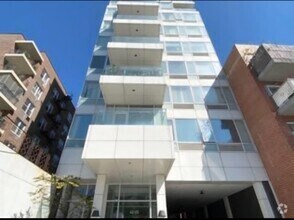 Building Photo - 42-05 Parsons Blvd