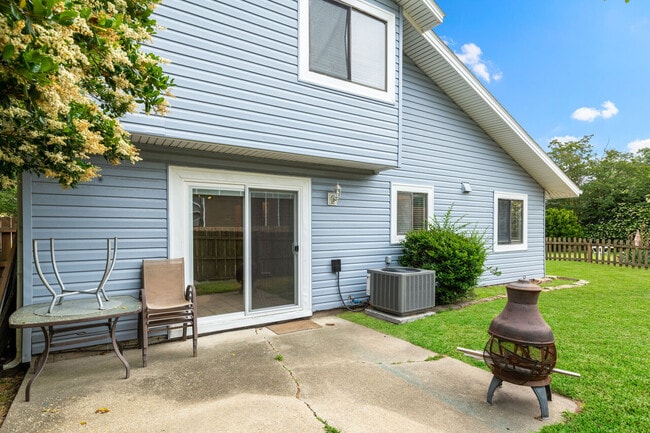 Building Photo - 928 Appleby Ct