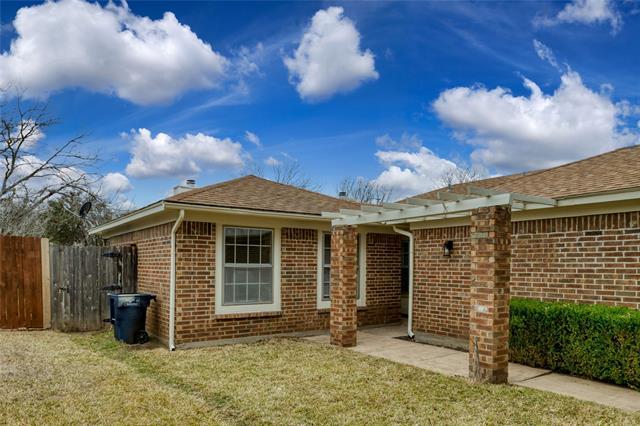 Building Photo - 7602 Silveridge Dr