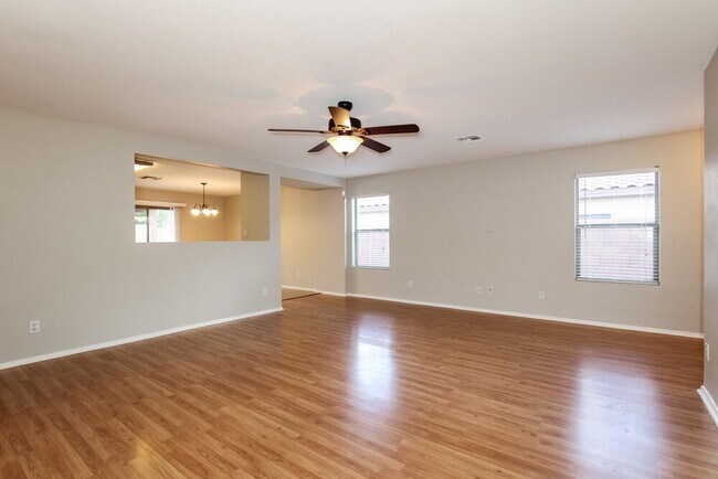 Foto del edificio - 3008 W White Feather Ln