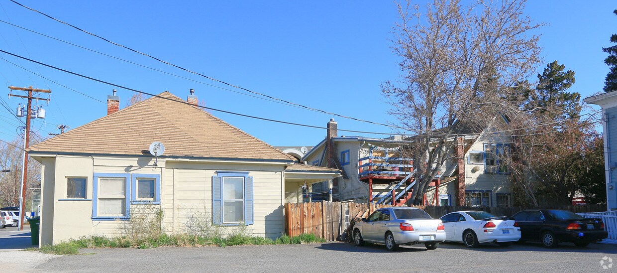 Building Photo - 547 Ralston St
