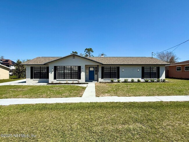 Foto del edificio - 2793 Greenridge Rd