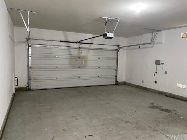 Building Photo - 12050 Geode St