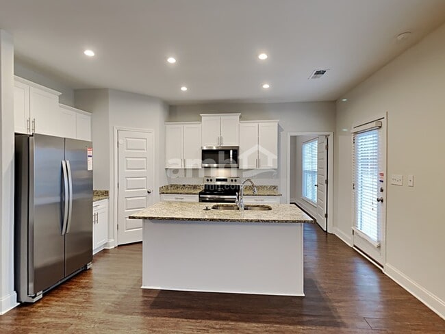 Foto del edificio - 5025 Mountain Springs Rd
