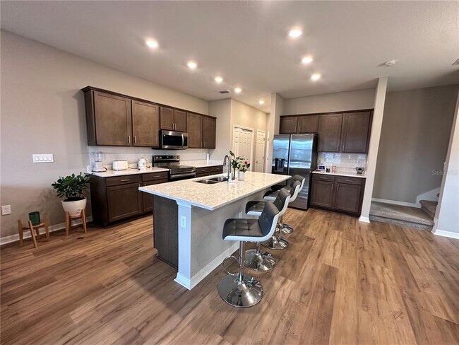 Foto del edificio - 420 Huckleberry Blossom Dr