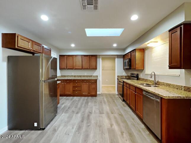 Building Photo - 1132 S Daley