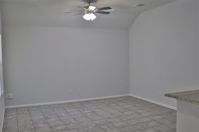 Foto del edificio - 4562 Edfield St