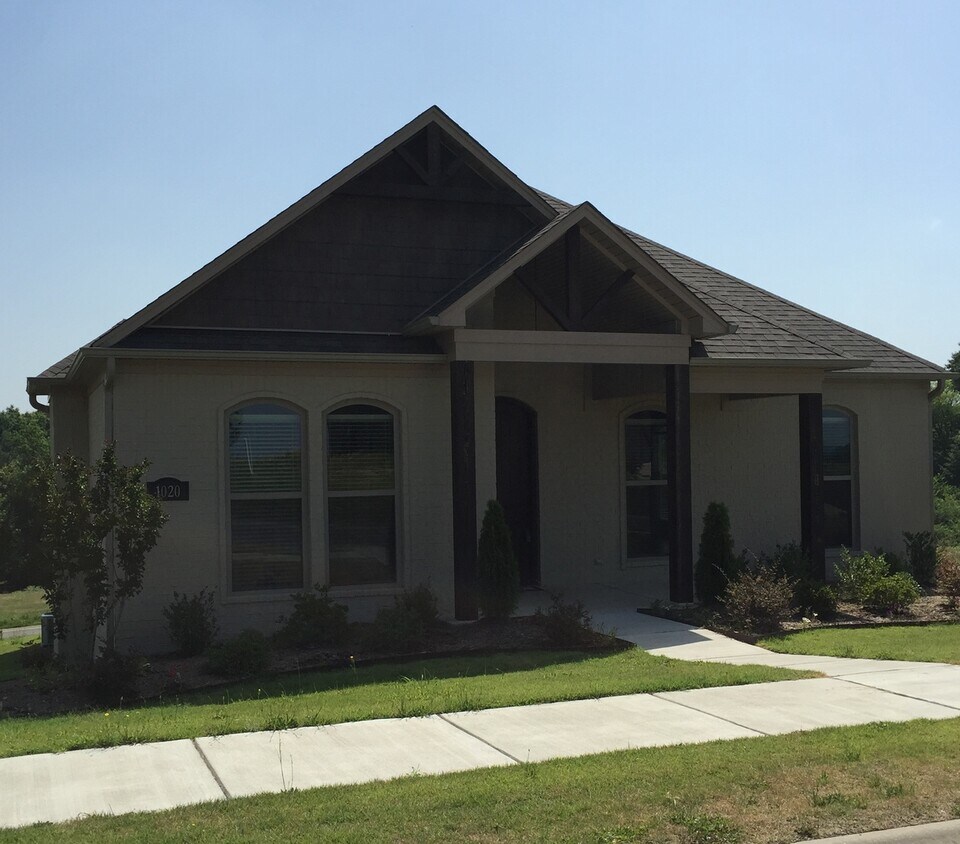 Foto del edificio - Beautiful home in Gated Subdivision