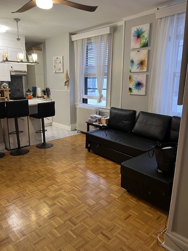 Building Photo - 21 Beacon St