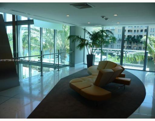 Foto del edificio - 2950 NE 188th St