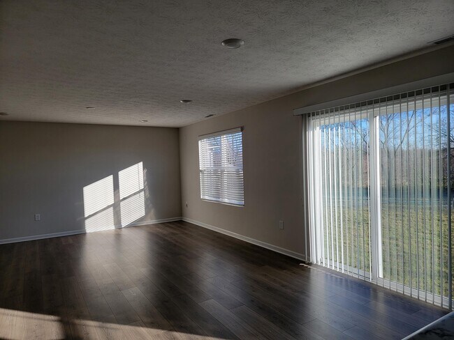 Building Photo - 924 Nelson Pl