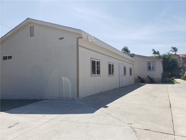 Foto del edificio - 1240 E St