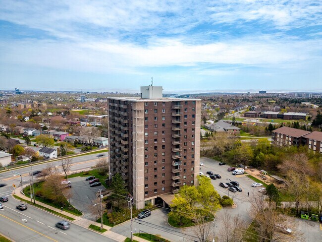 Photo du bâtiment - 290-1290 Main Ave