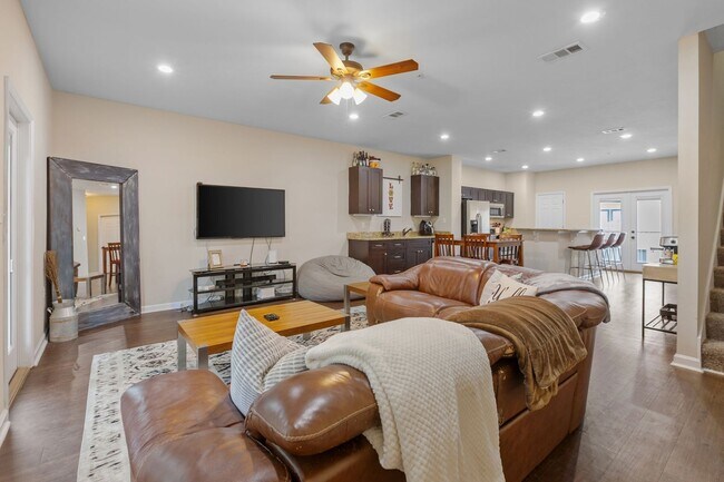 Photo - Campus Block Apartment