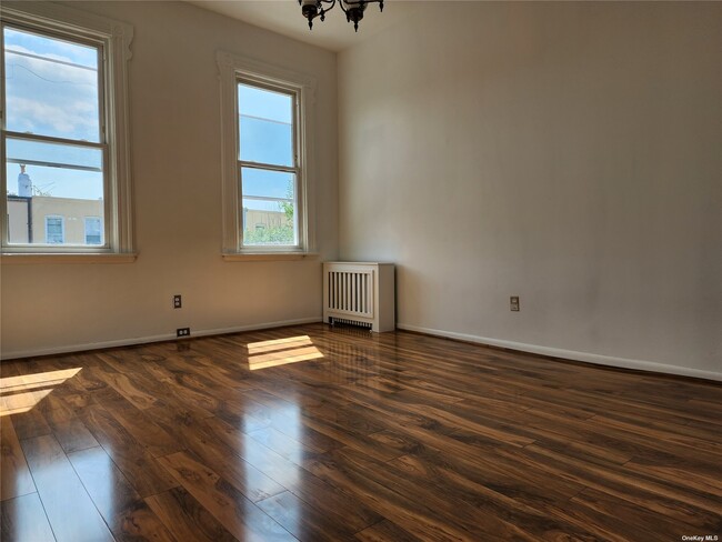 Building Photo - 59-36 Woodbine St