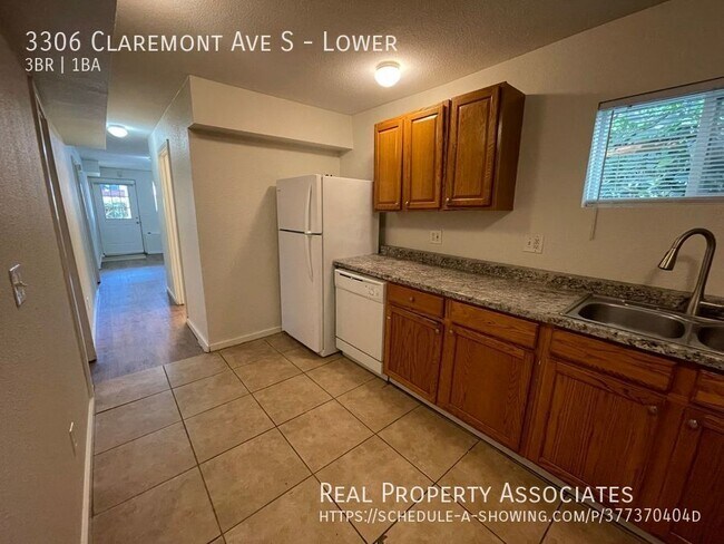 Photo - 3306 Claremont Ave S Apartment