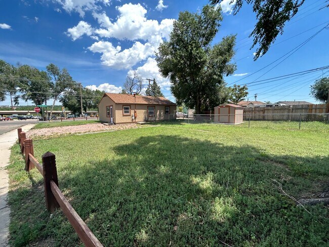 Building Photo - single family home