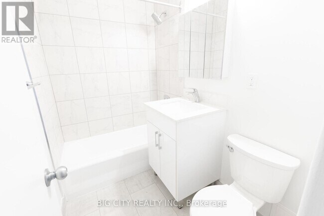 Building Photo - 29 Upper Canada Dr