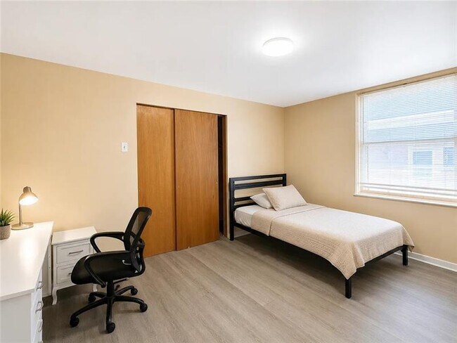 Foto del edificio - 5846 Bartlett St