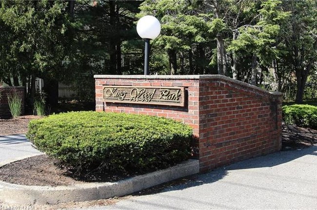 Entrance from the street - 751 Main St