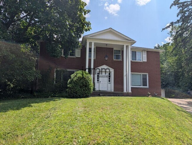 Foto del edificio - 8983 Highland Dr