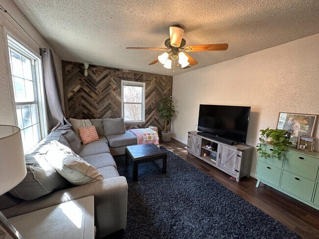 Foto del edificio - 2422 29th St