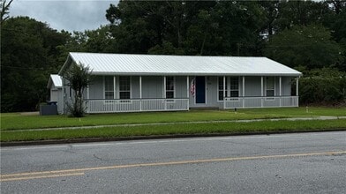 Building Photo - 656 Fairhope Ave
