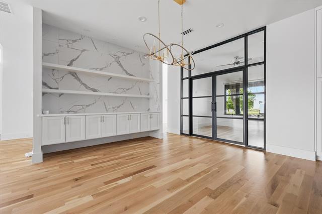 Foto del edificio - 6839 Orchid Ln