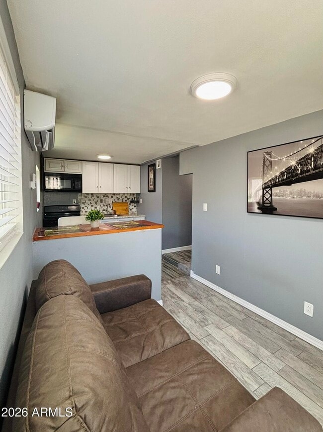 Building Photo - 3720 W Mauna Loa Ln