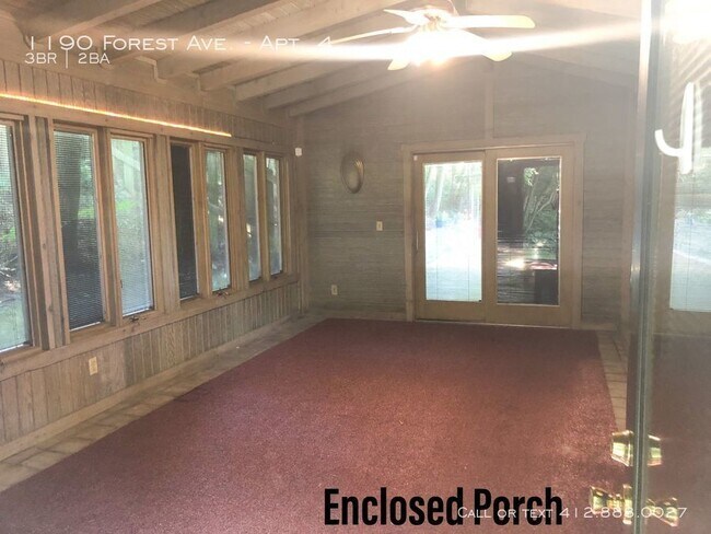 Building Photo - Large 3 bedroom 2 bath South Park