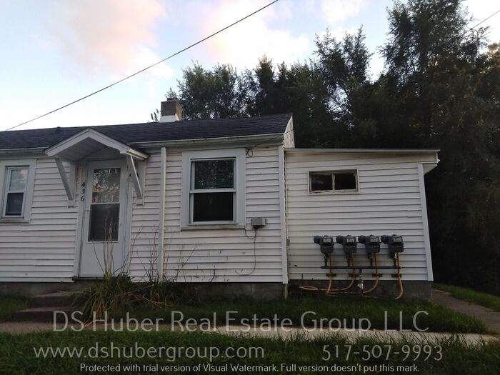 Primary Photo - Perfect 1-Bedroom Triplex