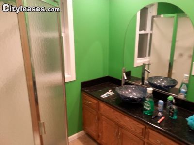 Foto del edificio - 3114 W 41st St