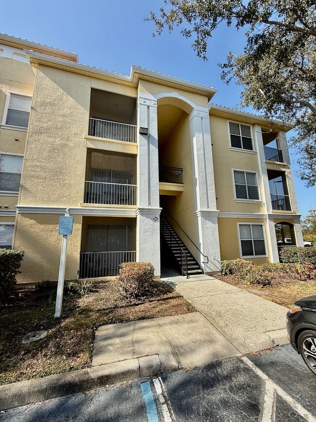 Building Photo - 1400 Lake Shadow Cir