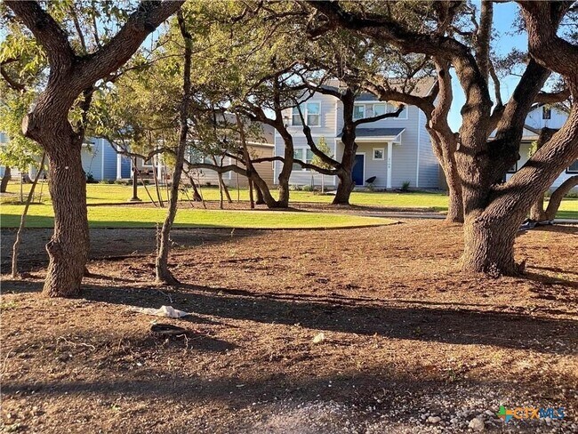 Foto del edificio - 2309 Pecan Island Dr