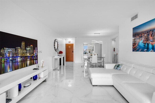 Building Photo - 3901 S Ocean Dr