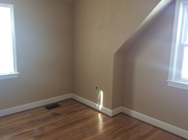 Foto del edificio - COMING SOON! Central School District