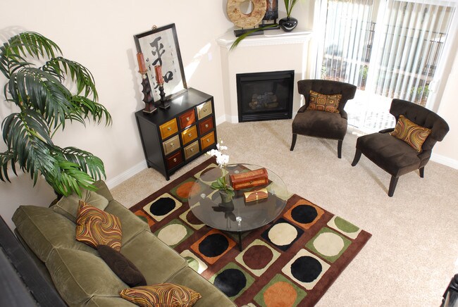 Foto del edificio - Sunset Rocklin Townhomes
