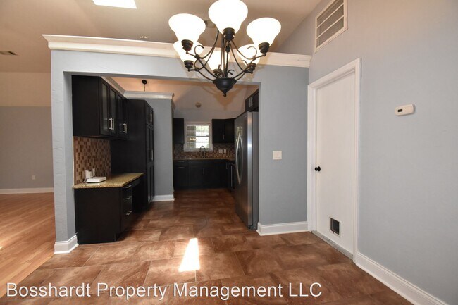 Building Photo - 3 br, 2 bath House - 5005 SW 83rd Terrace