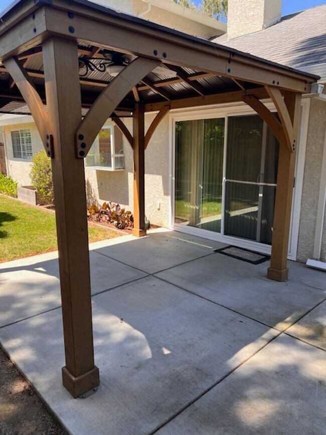 Foto del edificio - Large home in South Davis