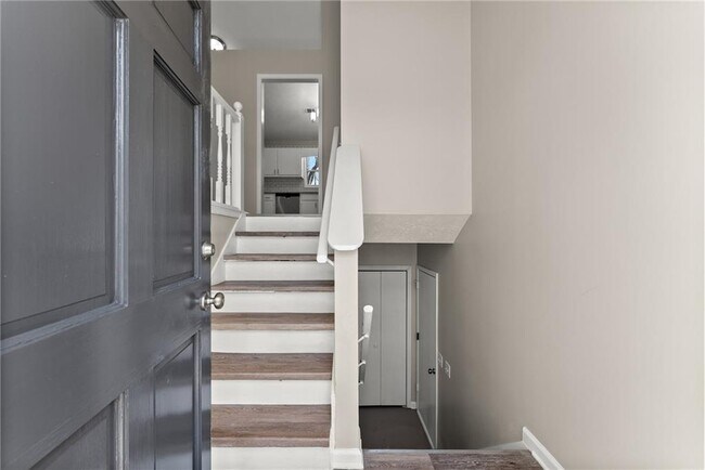 Foto del edificio - 175 Cedar Ridge Dr