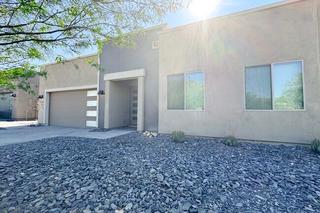 Foto del edificio - 3Bed/2Bath Home In Cave Creek! JOIN THE WA...