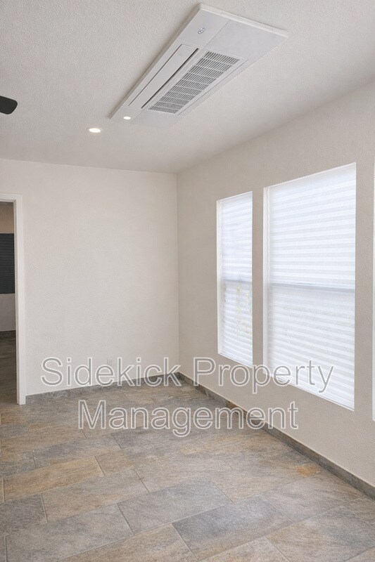 Foto del edificio - 1155 S Townsend Ave